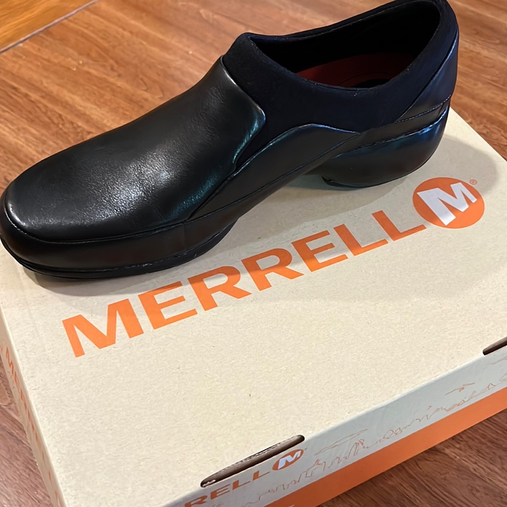 Merrell shoes, back, spire stretch, business casual, new in box, never worn, 8M